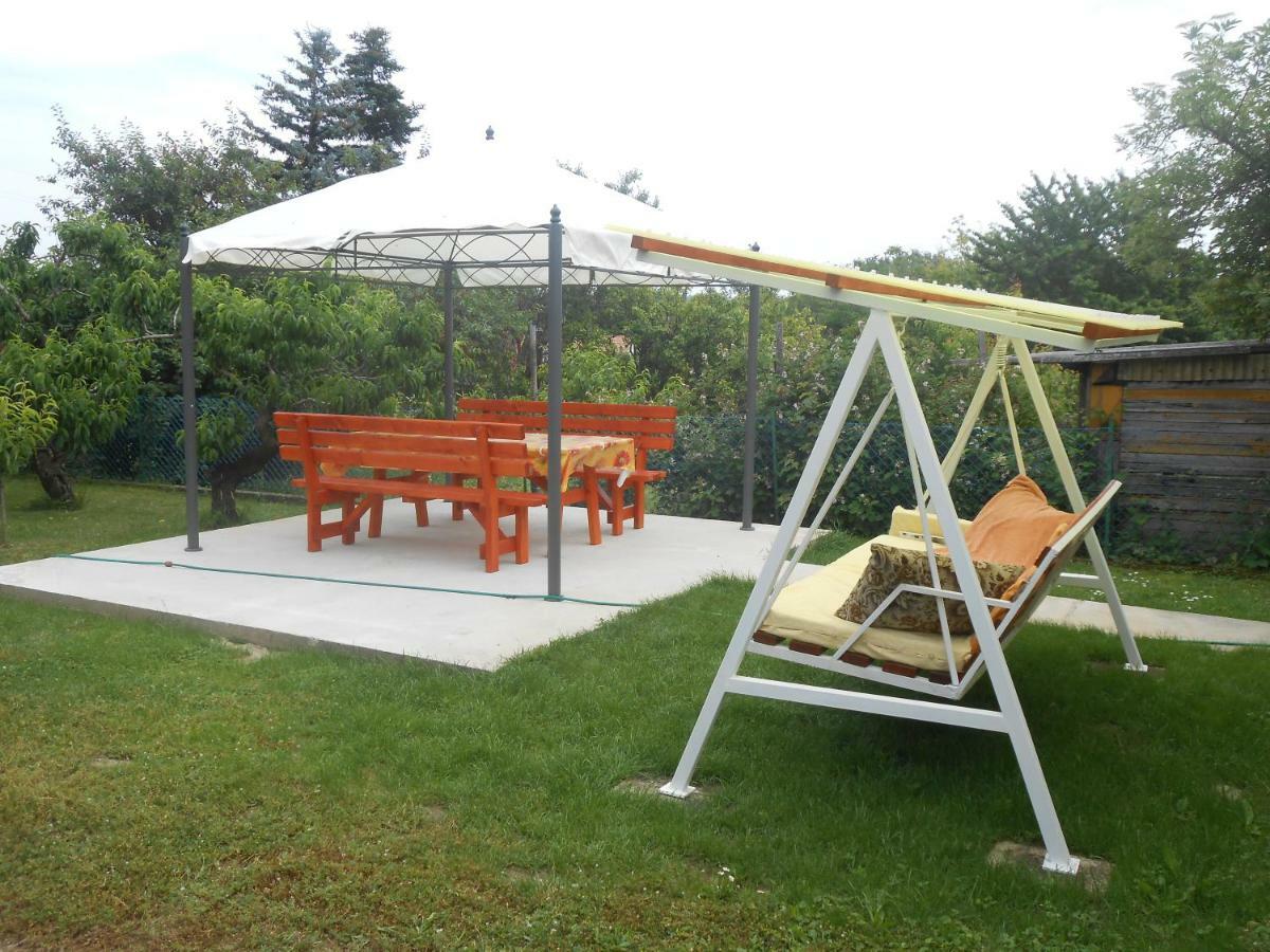 דירות Balatonfůzfő Nora Apartman מראה חיצוני תמונה