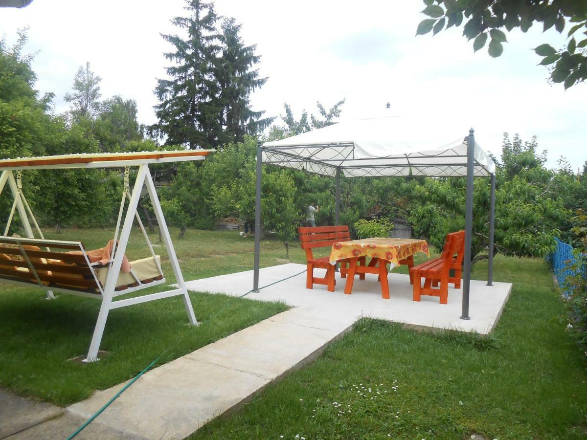 דירות Balatonfůzfő Nora Apartman מראה חיצוני תמונה