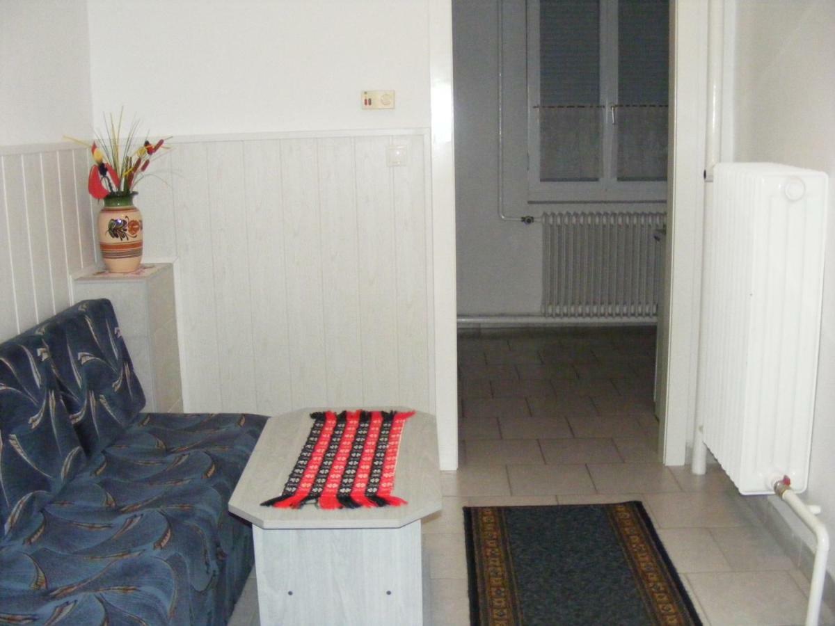 דירות Balatonfůzfő Nora Apartman מראה חיצוני תמונה